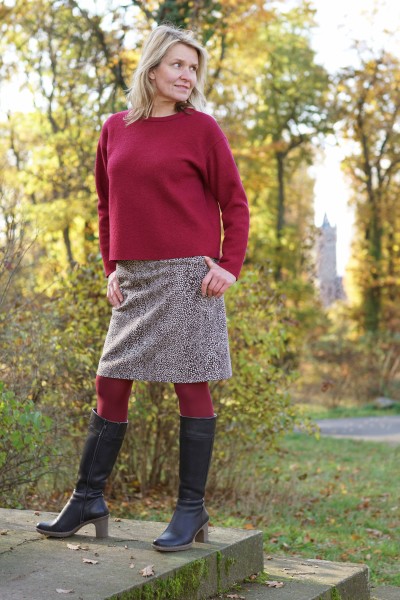 A-Linienrock, Braun mit hellen Dots, Wolle